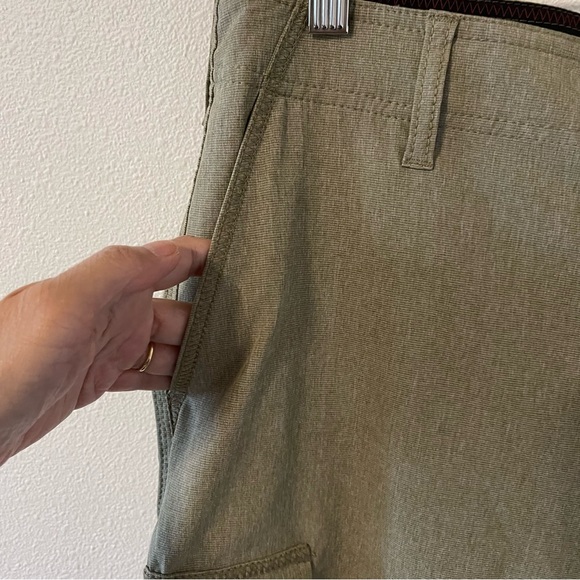 Billabong Platinum X Hybrid Cargo Walkshort Khaki-34 - Picture 5 of 12